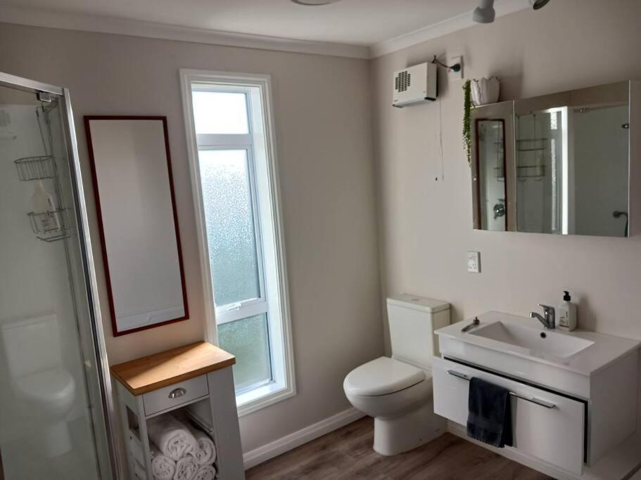 Charming House In Westportヴィラ エクステリア 写真